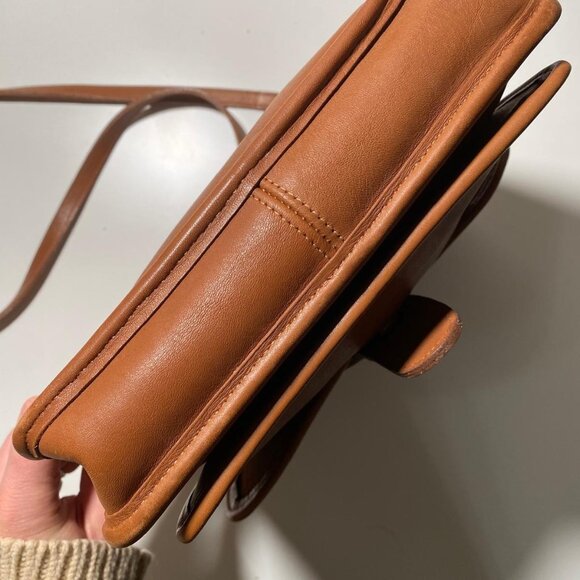 Coach Vintage 5130 Station Leather Crossbody Bag Purse Light Brown - Picture 11 of 16